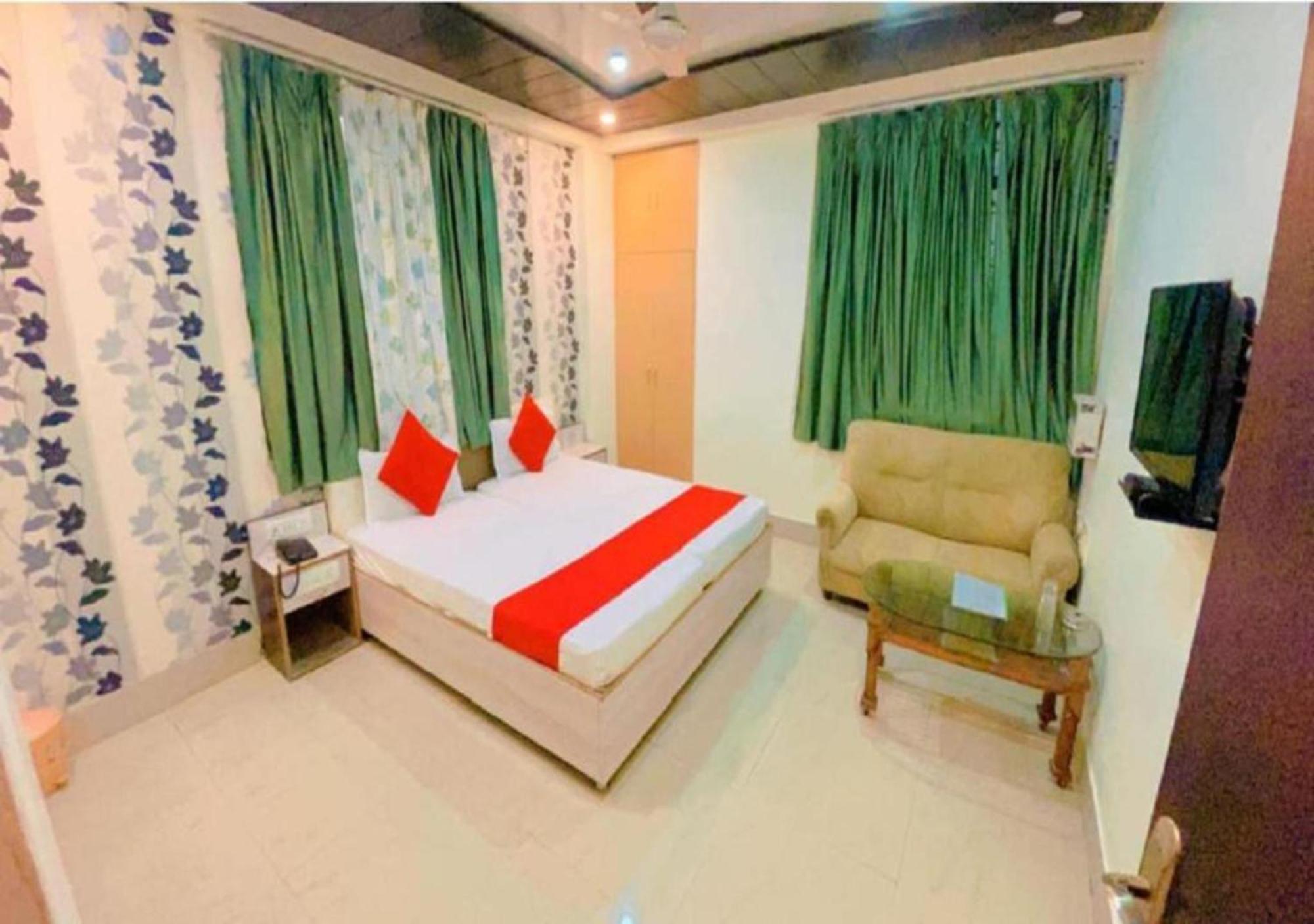 Grg R P International Patna Hotel Patna  Ngoại thất bức ảnh