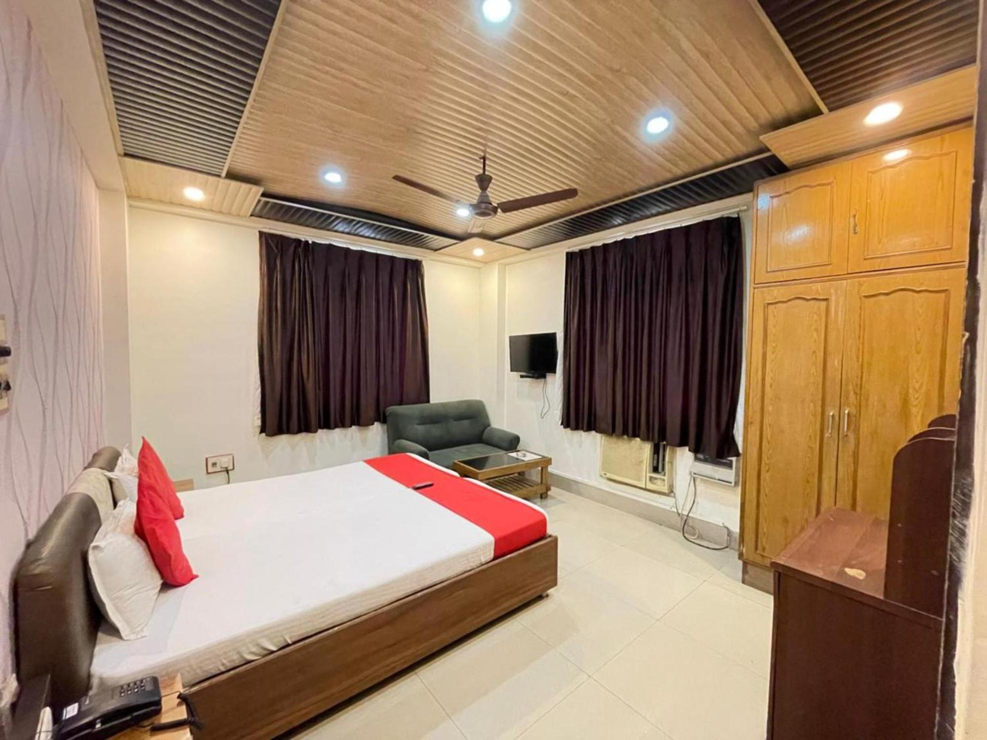 Grg R P International Patna Hotel Patna  Ngoại thất bức ảnh
