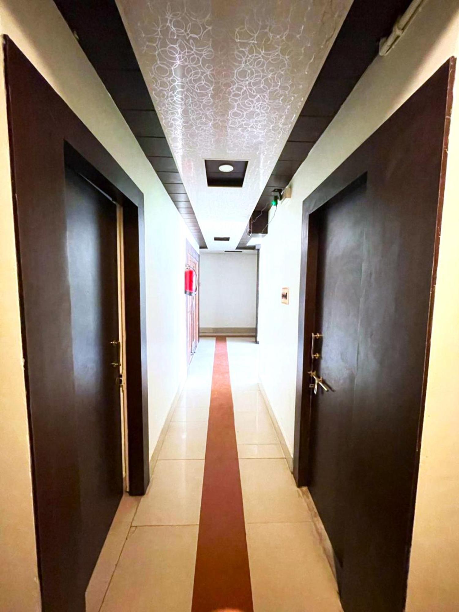 Grg R P International Patna Hotel Patna  Ngoại thất bức ảnh